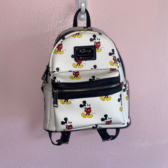 Loungefly Mickey Mouse mini backpack - Picture 1 of 6